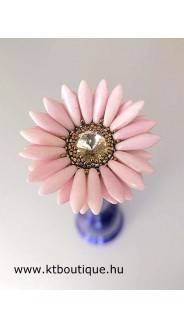 Gerbera virág, halvány rózsa